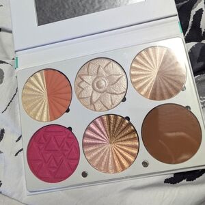 OFRA Cosmetics Contour Palette
